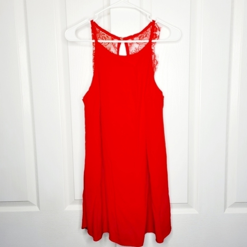 Lulus Red Mini Dress Size Small Keyhole Lace Back Lightweight